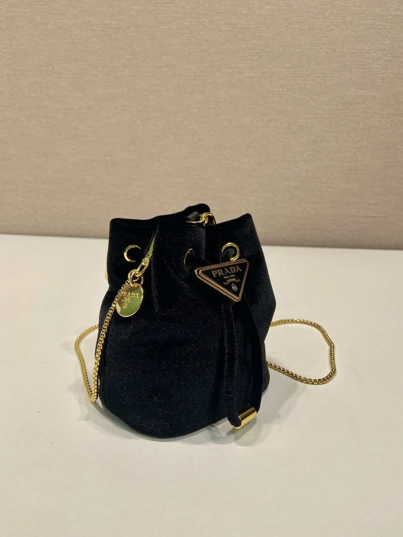 Pra*a bucket bags